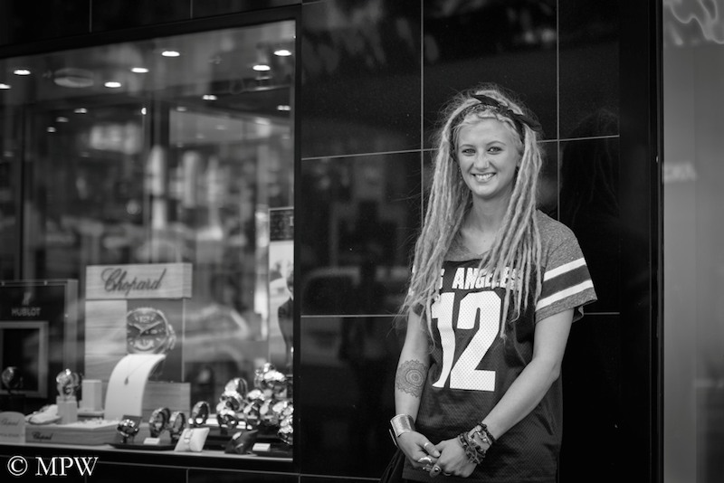 Auckland City street photo, Queent St, black and white